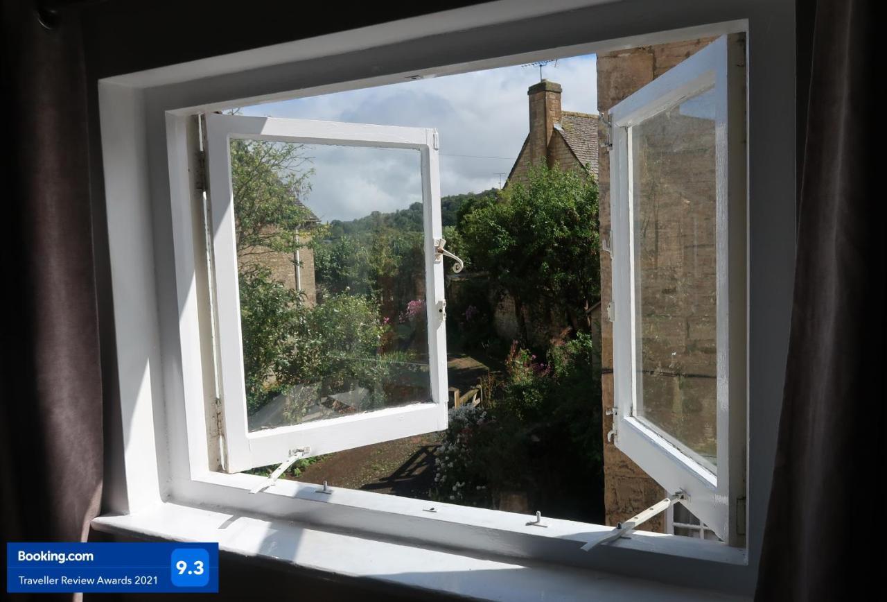 Peaceful Cottage In Heart Of Winchcombe Buitenkant foto
